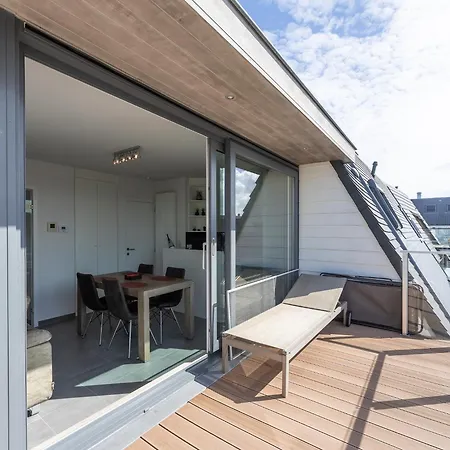 Sunny With Open Terrace, Cleaning Included Middelkerke