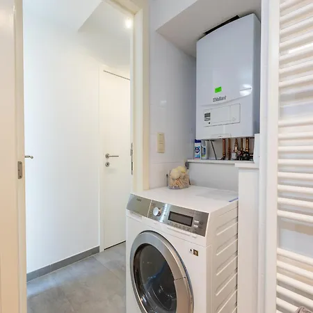 Stylish 2-bedroom With Terrace, Cleaning Included * Middelkerke
