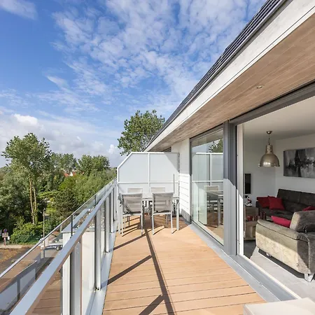 Apartman Stylish 2-bedroom With Terrace, Cleaning Included *