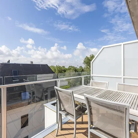 Stylish 2-bedroom With Terrace, Cleaning Included Apartment Middelkerke