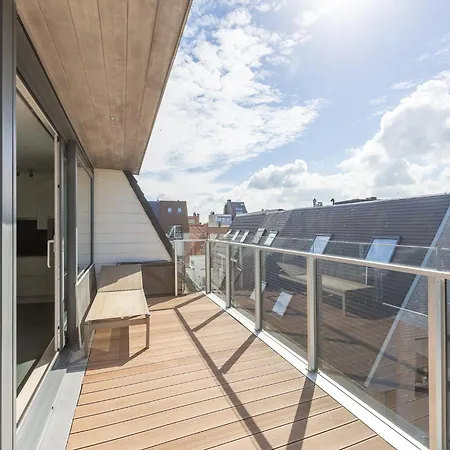 Sunny With Open Terrace, Cleaning Included Middelkerke